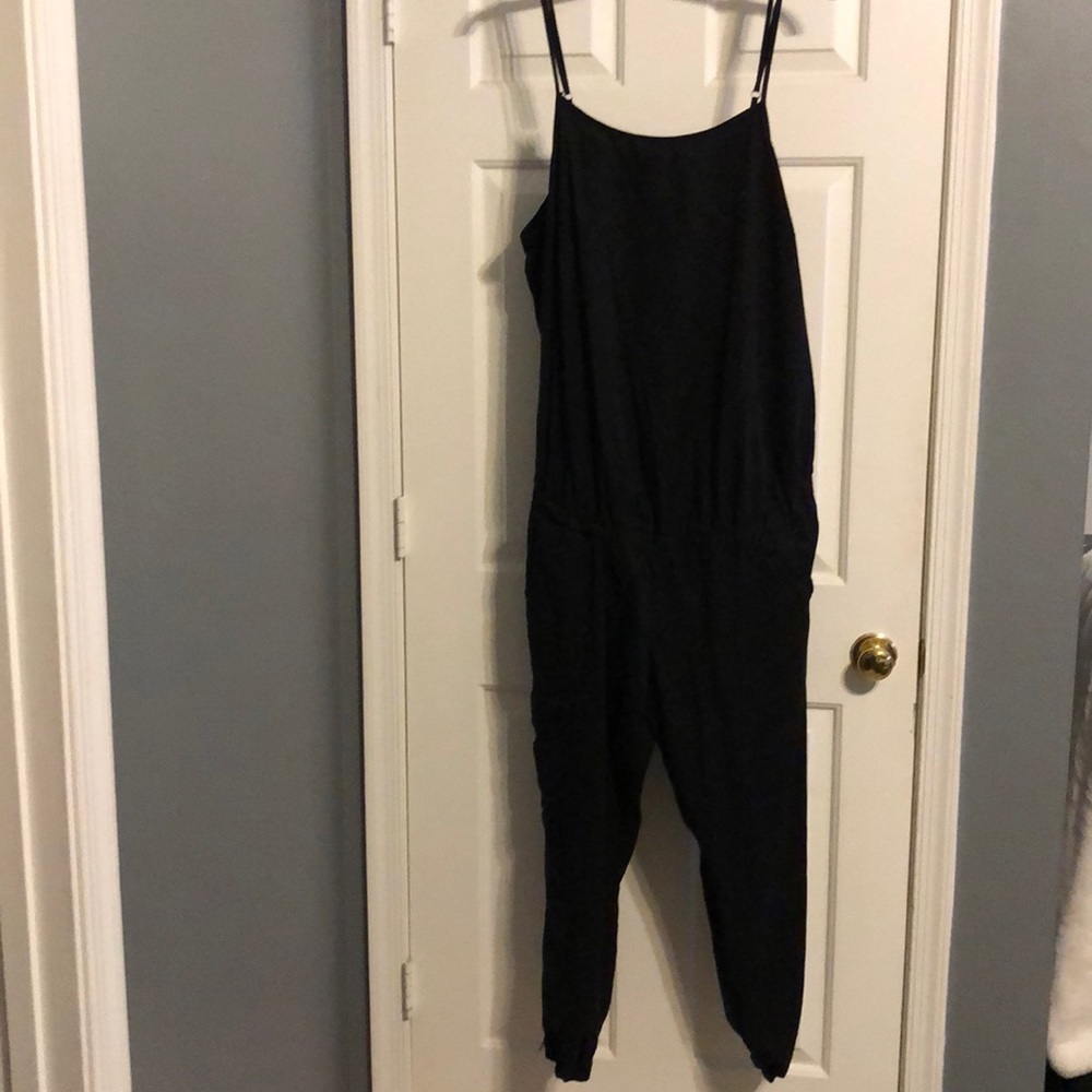 Black maternity jumper